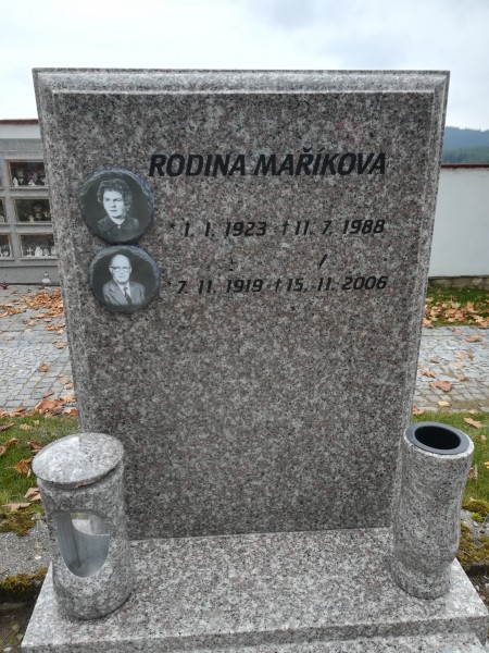 Gravírovaný portrét do břidlice